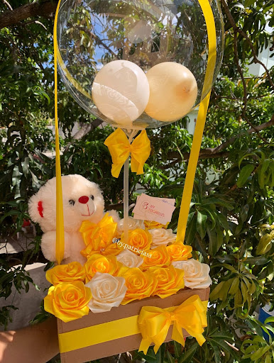 Globo Aerostático White Bear & Flores Silvestres