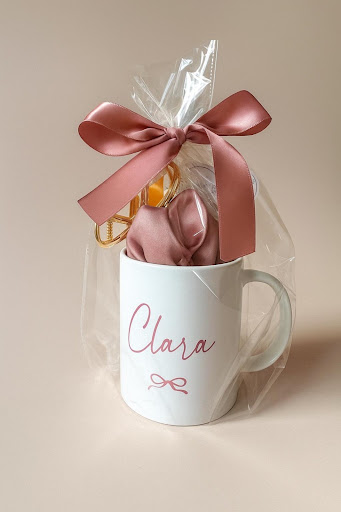 Taza Personalizada Clara & Accesorios Satinados